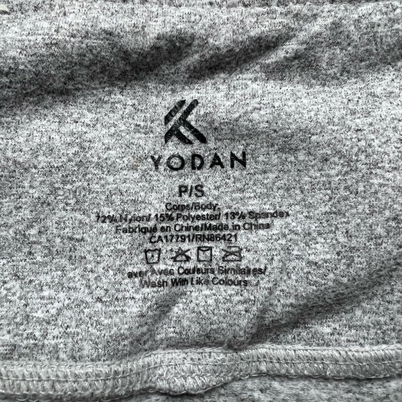 Silver coloured YODAN activewear leggings - Picture 2 of 5